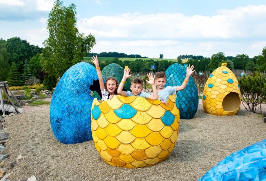 Smocze Jaja i wspinaczkowy Smok 6 metrów  -modele dla Parku Świat Marzeń Inwałd