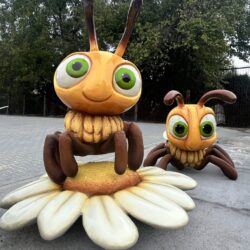 Giga Łąka ... Figury Owadów Bajkowych dla Parku Rozrywki Wonderland Canpol